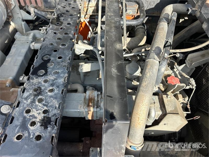 Hitachi ZX300LC-6N Tracked Excavator Crawler excavators
