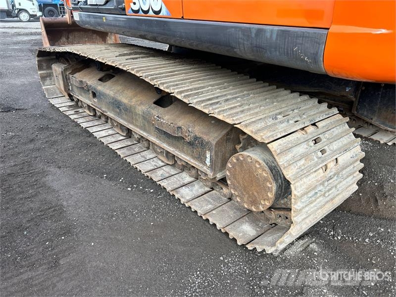 Hitachi ZX300LC-6N Tracked Excavator Bageri gusjeničari