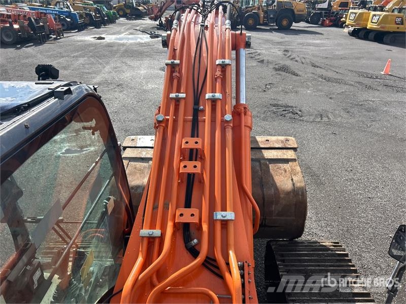 Hitachi ZX300LC-6N Tracked Excavator Crawler excavators