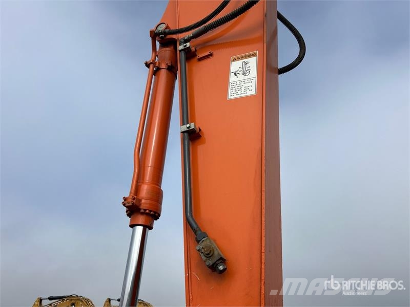 Hitachi ZX300LC-6N Tracked Excavator Bageri gusjeničari