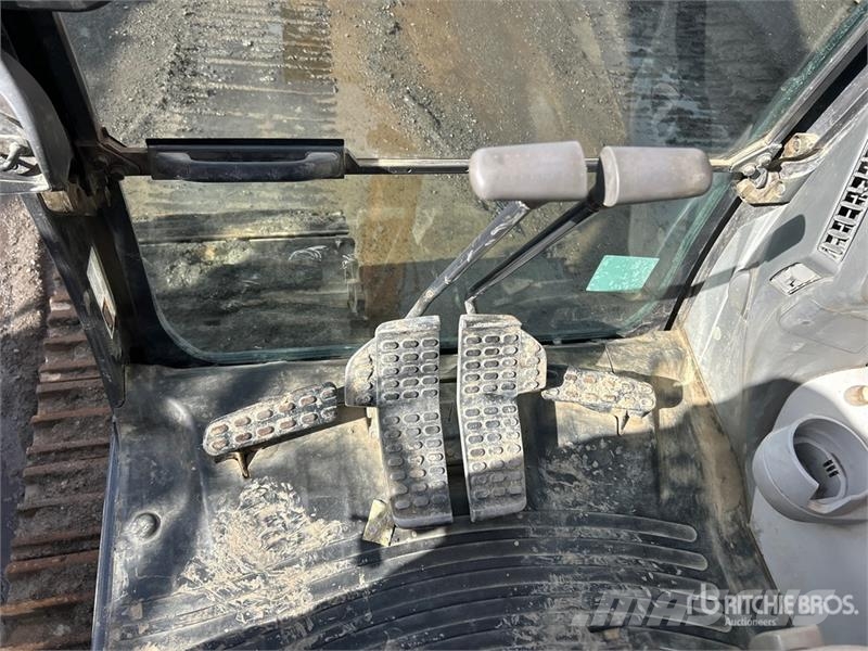 Hitachi ZX300LC-6N Tracked Excavator Crawler excavators