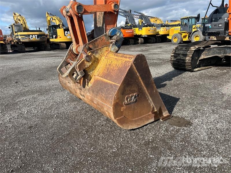 Hitachi ZX300LC-6N Tracked Excavator Crawler excavators