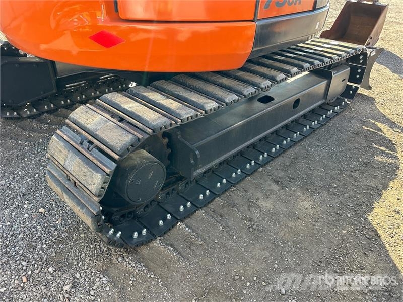 Hitachi ZX75UR-5B Tracked Excavator Crawler excavators