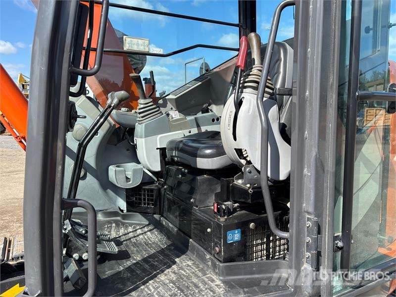 Hitachi ZX75UR-5B Tracked Excavator Raupenbagger