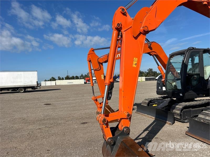 Hitachi ZX75UR-5B Tracked Excavator Crawler excavators