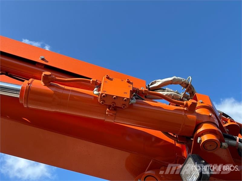 Hitachi ZX75UR-5B Tracked Excavator Raupenbagger