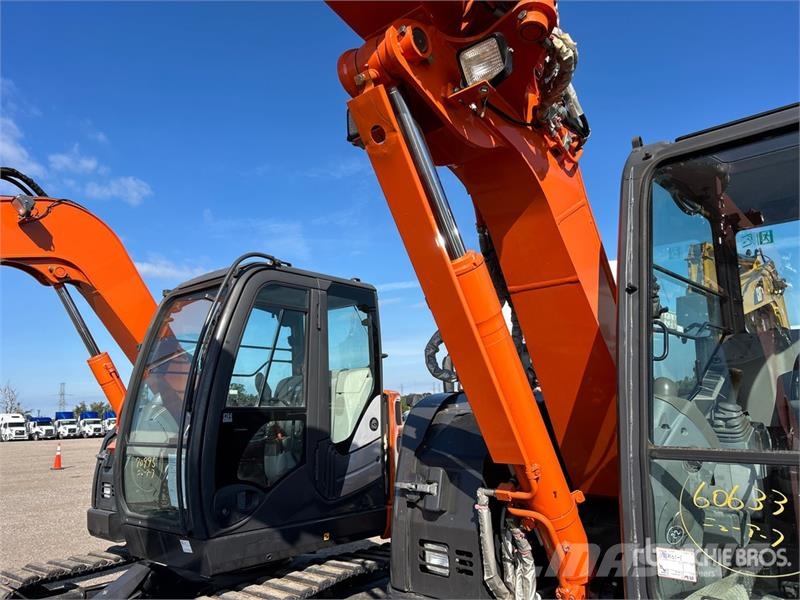 Hitachi ZX75UR-5B Tracked Excavator Crawler excavators