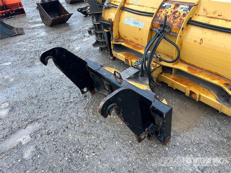 HLA 10-16' with Q50 JD mount Snow Plow Снігоочищувальні ножі та плуги