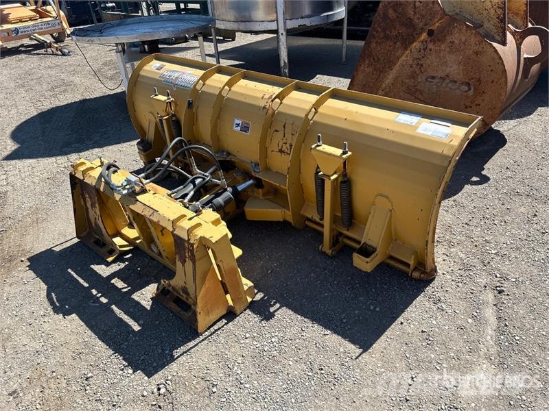 HLA 3000 96 in Skid Steer Snow Blade Sneskovle og -plove