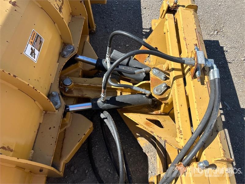 HLA 3000 96 in Skid Steer Snow Blade Sneskovle og -plove