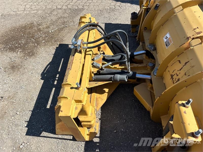 HLA 3000 96 in Skid Steer Snow Blade Sneskovle og -plove