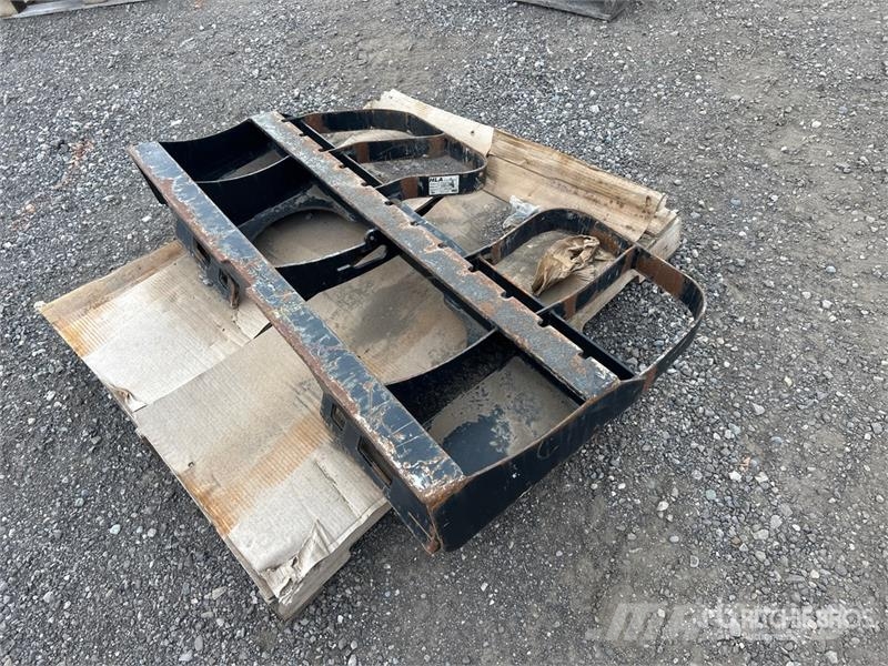 HLA 4200 lb Loader Fork Frame Outros componentes