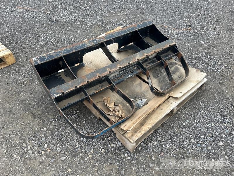 HLA 4200 lb Loader Fork Frame Outros componentes