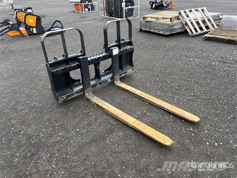 HLA 48 in Skid Steer Forks 지게차