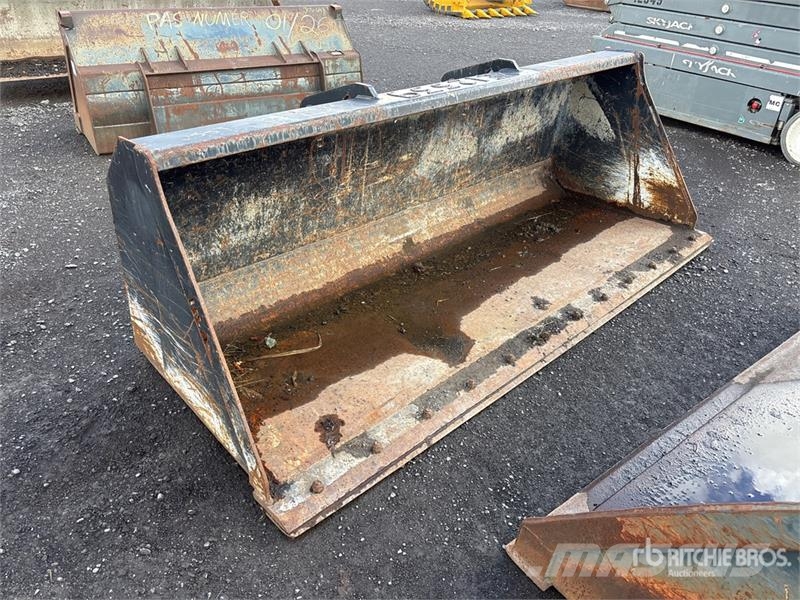 HLA 96 in Telehandler Bucket 버켓