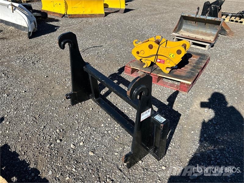 HLA BOKSP23JC530B 48 in Q/C Wheel Loader Forks Forks