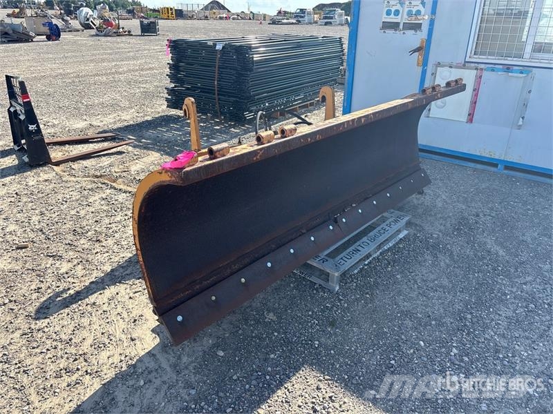 HLA SB40009 9 ft Snow Plow حراثات ونصول الجليد