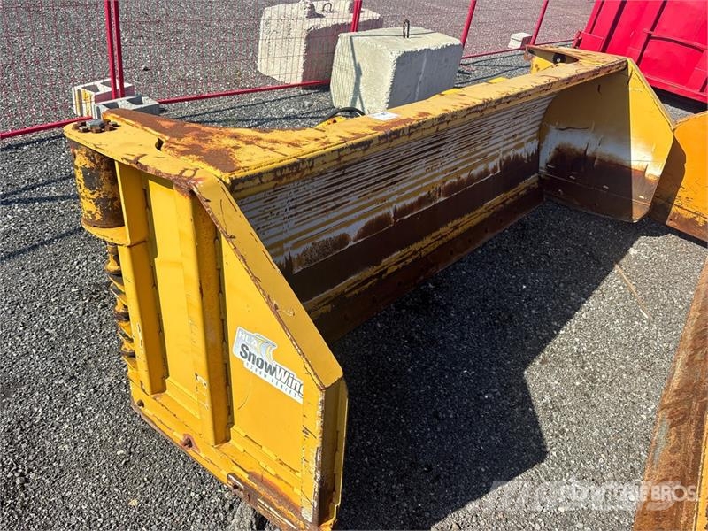HLA SB5200 16 ft 2 Way Snow Plow حراثات ونصول الجليد