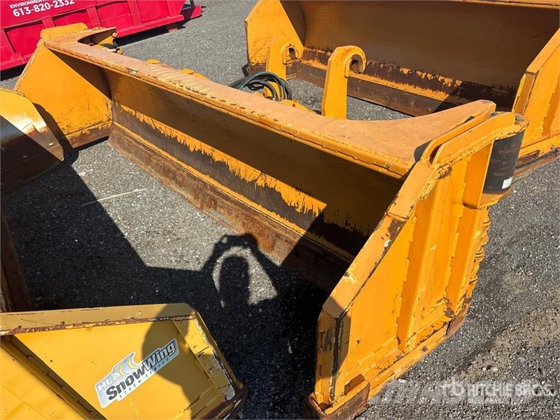 HLA SB5200 18 ft 2 Way Snow Plow حراثات ونصول الجليد