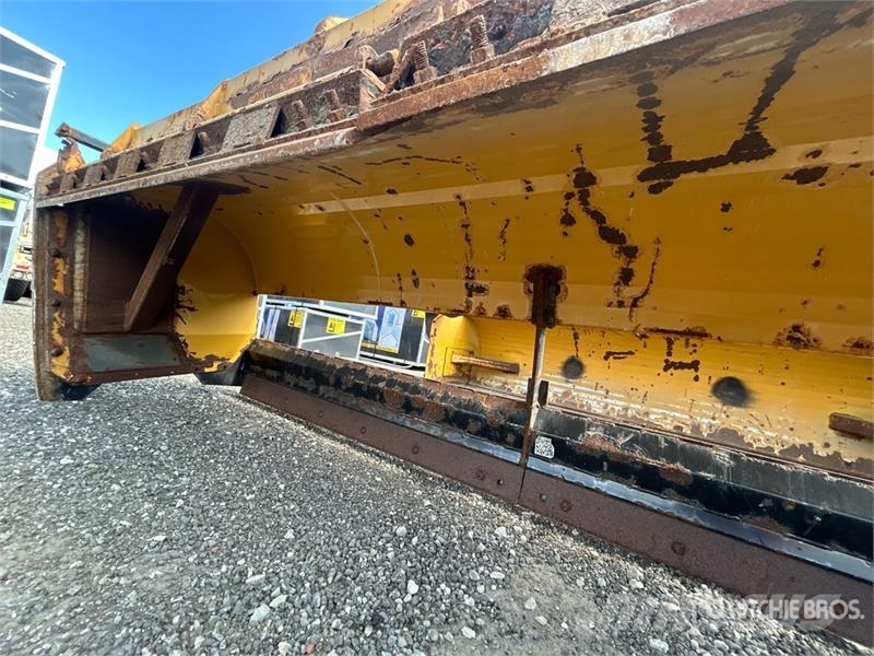 HLA SP3500 12 ft Snow Pusher - Fits Wheel Loader حراثات ونصول الجليد