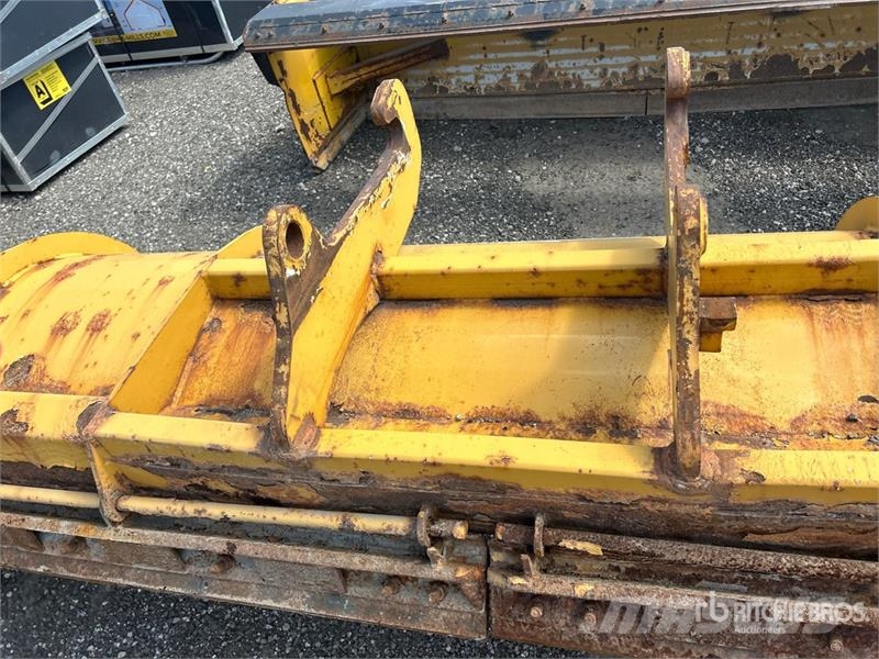 HLA SP3500 12 ft Snow Pusher - Fits Wheel Loader حراثات ونصول الجليد