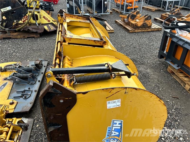 HLA SP3500 8 ft Snow Pusher Snežne daske i plugovi