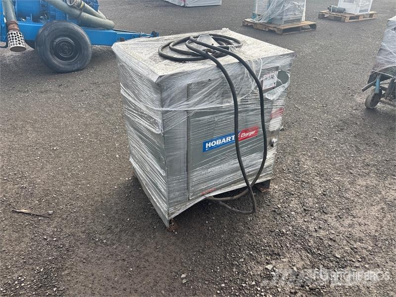 Hobart 3R18-900 Battery Charger Φορτιστές