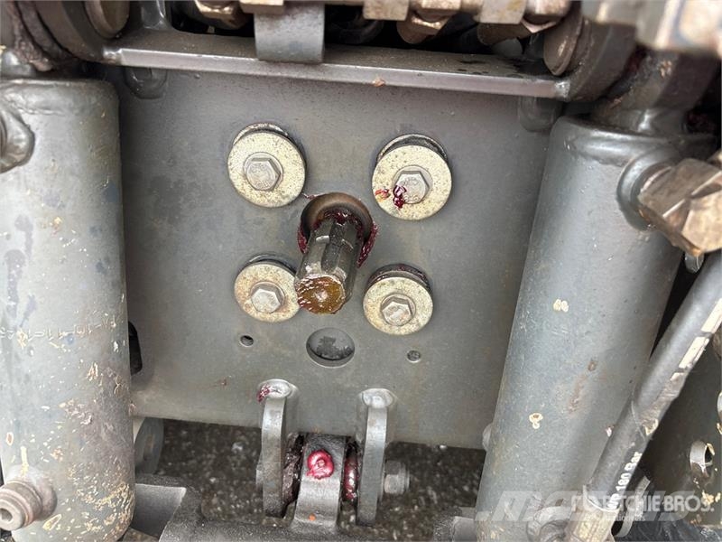 Holder C270 Sidewalk Plow Overige componenten