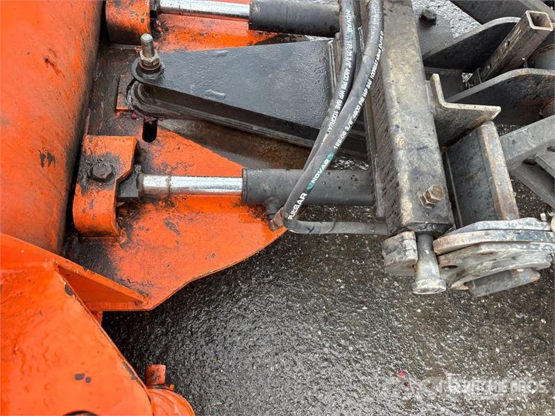 Holder C270 Sidewalk Plow Overige componenten