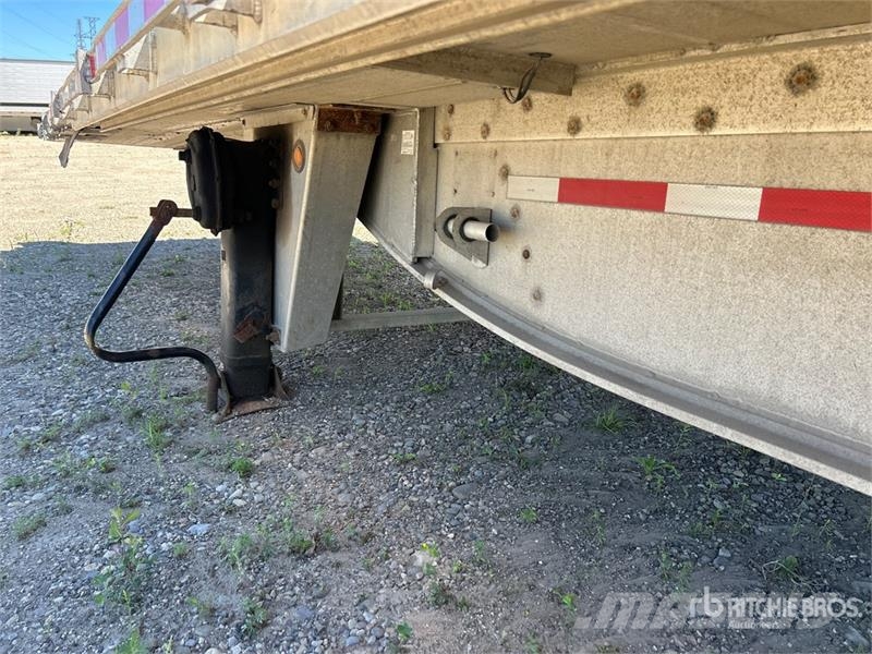 Homebuilt 53 ft T/A Flatbed Trailer (Inoperable) Plataforma plana/laterales abatibles