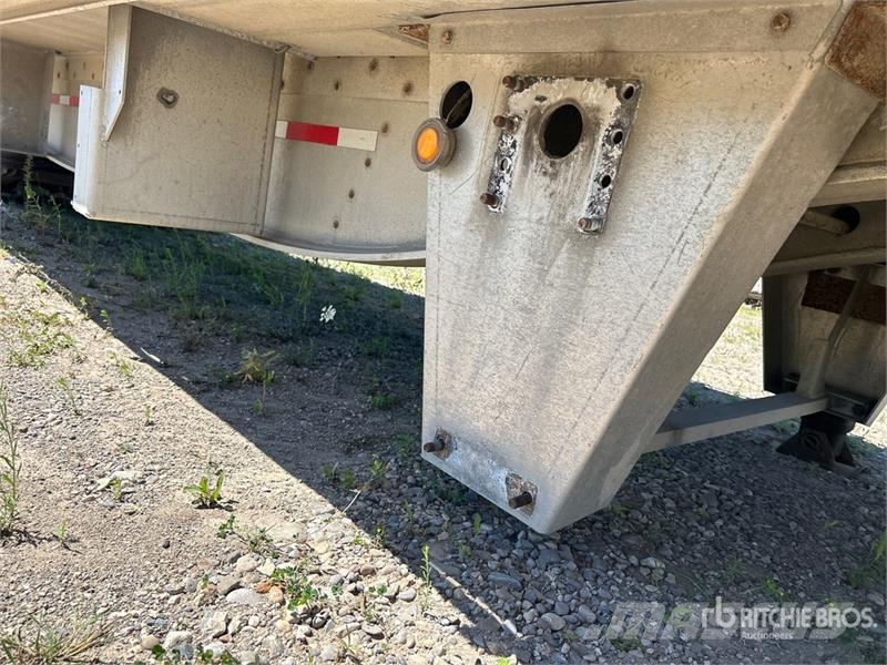 Homebuilt 53 ft T/A Flatbed Trailer (Inoperable) Plataforma plana/laterales abatibles