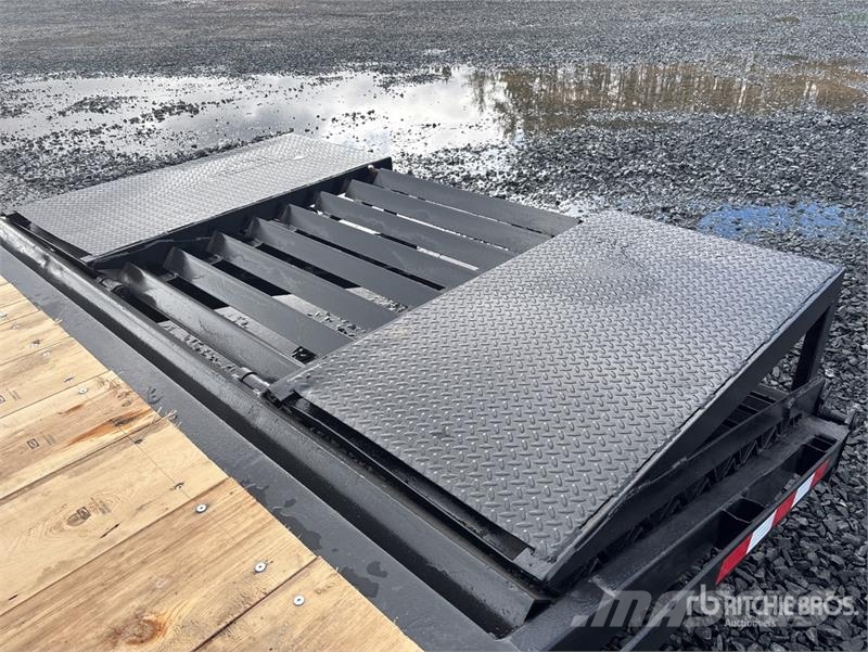 Homemade 38 ft Tri/A Equipment Trailer Autotreilerid