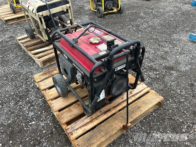 Honda EB5000X 5 kW Generator Set ディーゼル発電機