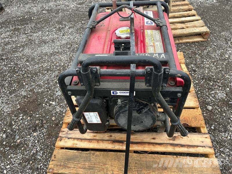 Honda EB5000X 5 kW Generator Set ディーゼル発電機