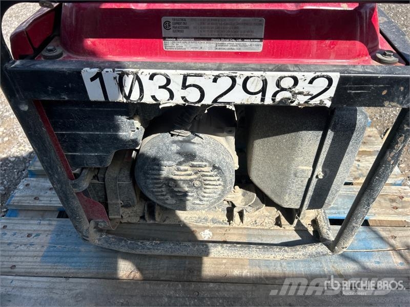 Honda EM5000S3CT1 3.6 kW Portable Generator Set Other Generators