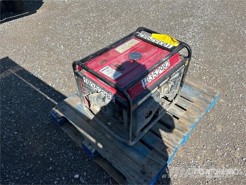 Honda EM5000S3CT1 3.6 kW Portable Generator Set Other Generators