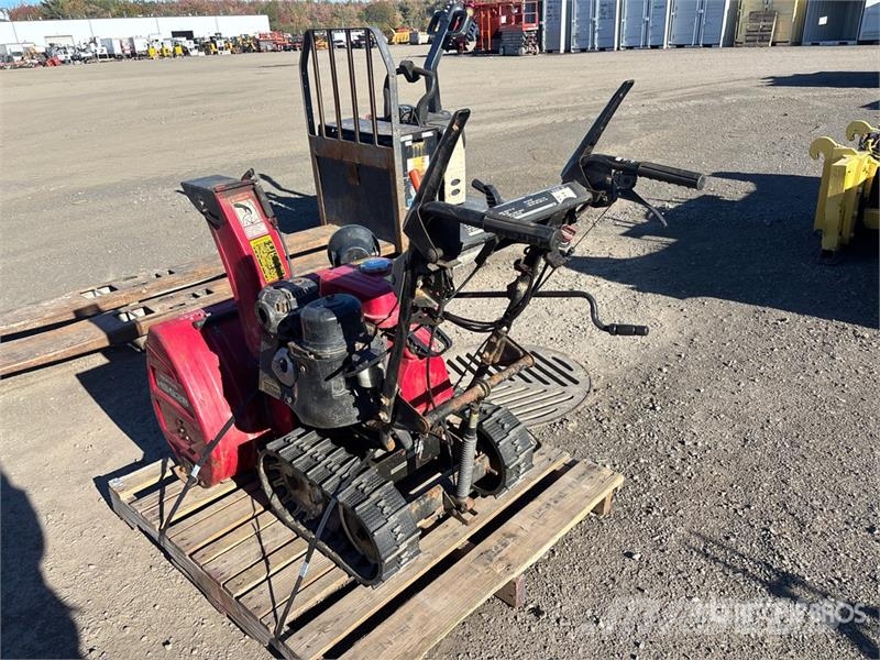 Honda HS928TC 28 in Walk-Behind Snow Blower Schneefräse