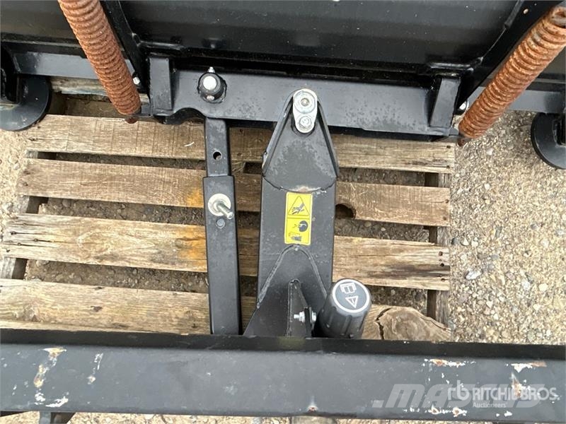 Horst Welding SB1000R72YAY 72 in Skid Steer Snow Blade (Unused) Lumesahad
