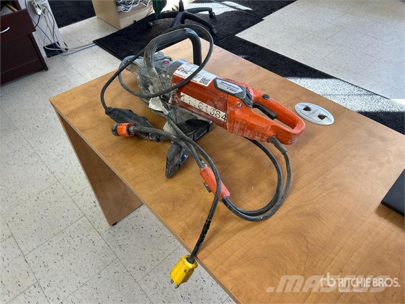 Husqvarna K4000 Electric Cut-Off Saw مكونات أخرى
