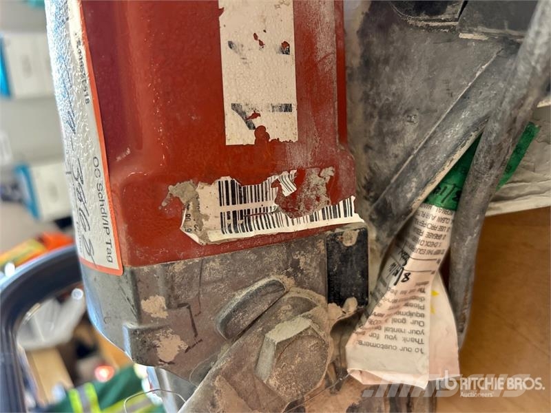 Husqvarna K4000 Electric Cut-Off Saw مكونات أخرى