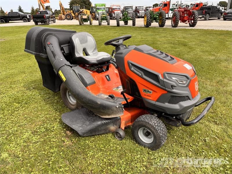Husqvarna TF146XK 4x2 Ride-On Lawn Mower Traktorklippere