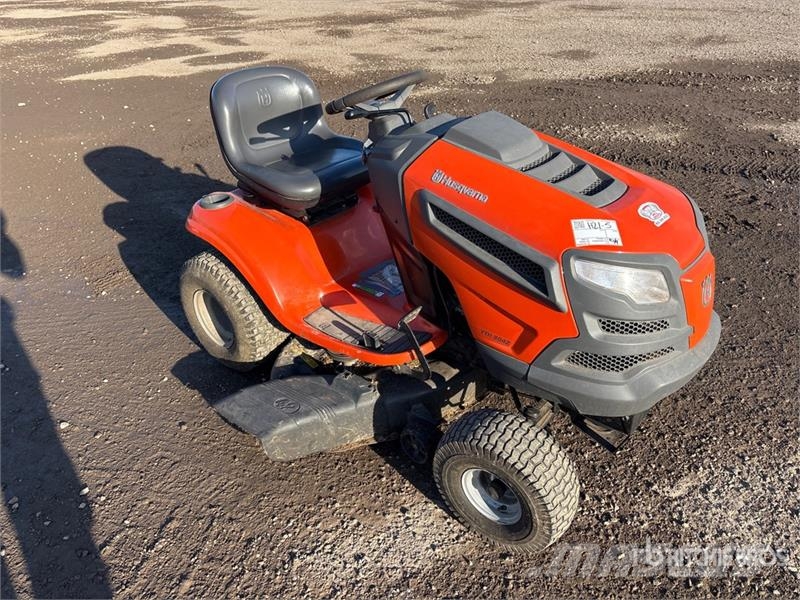 Husqvarna YTH2042 ركوب الحشائش