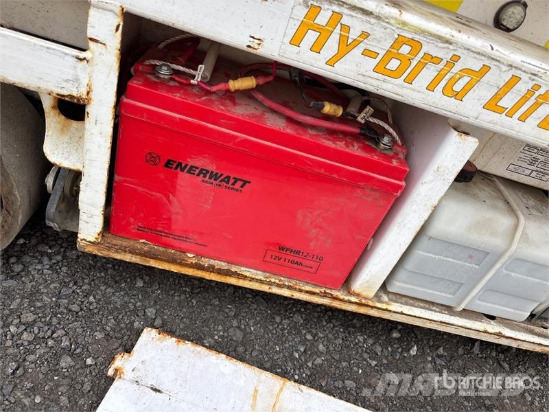 Hy-Brid HB1430 رافعات مقصية الشكل