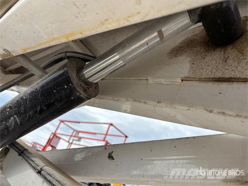 Hy-Brid HB1430 رافعات مقصية الشكل