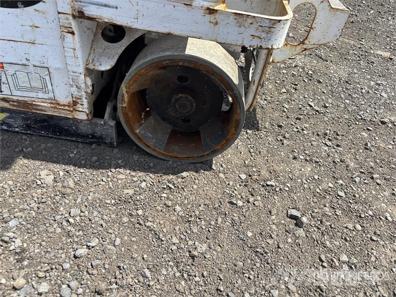 Hy-Brid HB1430 Saxliftar