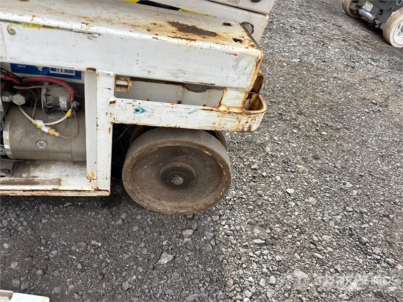Hy-Brid HB1430 رافعات مقصية الشكل