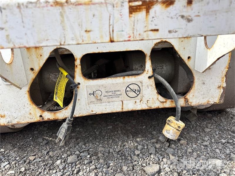 Hy-Brid HB1430 رافعات مقصية الشكل