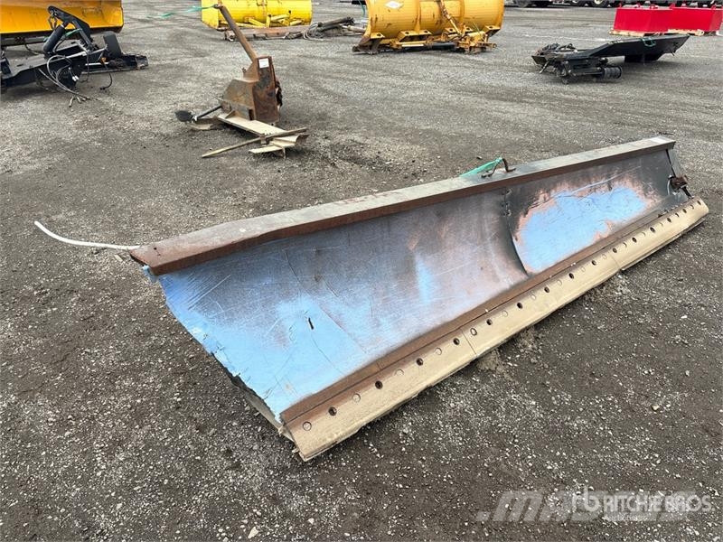  Hydraulic 10 ft 8 in Side Wing - Fits Truck Landbrug - Andet 