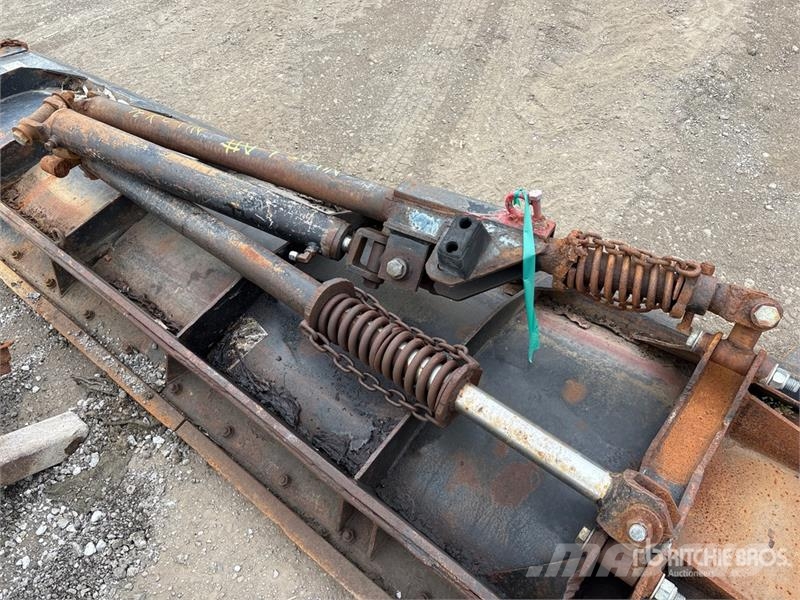Hydraulic 10 ft Underbody Scraper Blade Další