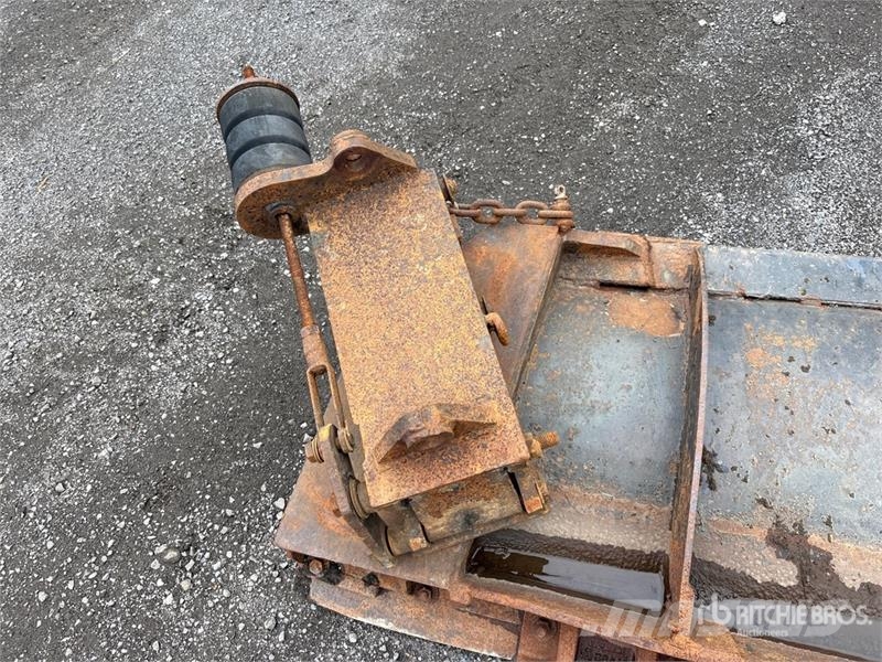  Hydraulic 11 ft 10 in Snow Wing - Fits Wheel Loade Landbrug - Andet 